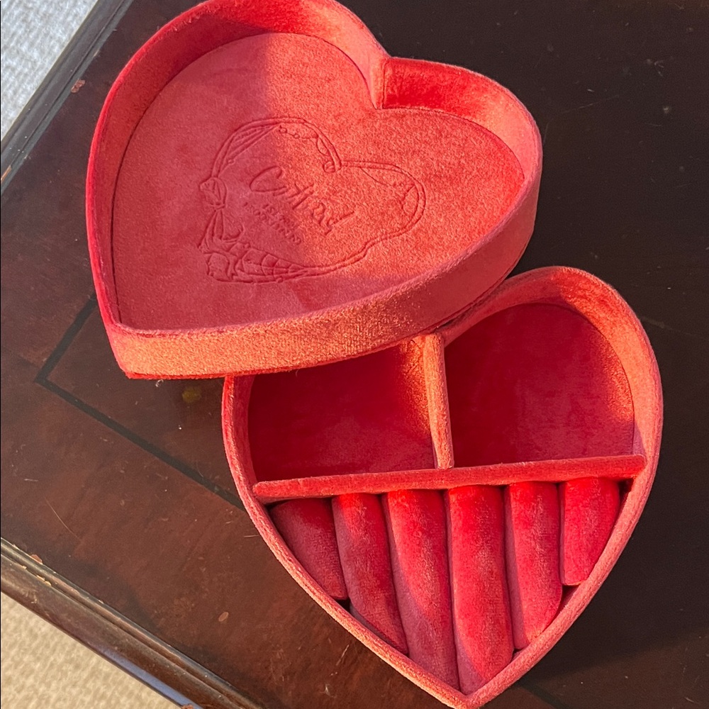 Catbird Red Heart-Shaped Jewelry Box